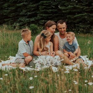 Meet your Posher, Elissa